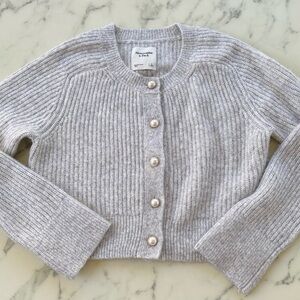Abercrombie & Fitch Women’s Gray Cardigan with Pearl Buttons Size Small